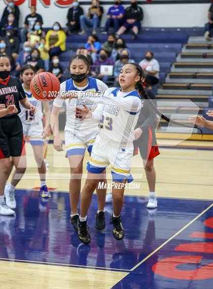 Thumbnail 2 in St. Michael vs. Fort Thomas (AIA 1A Semifinal) photogallery.