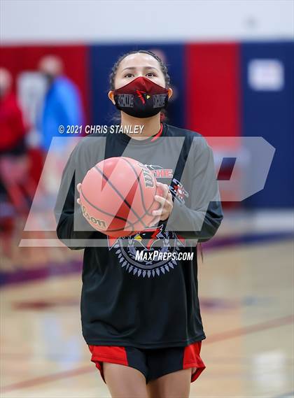 Thumbnail 2 in St. Michael vs. Fort Thomas (AIA 1A Semifinal) photogallery.