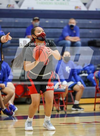 Thumbnail 1 in St. Michael vs. Fort Thomas (AIA 1A Semifinal) photogallery.