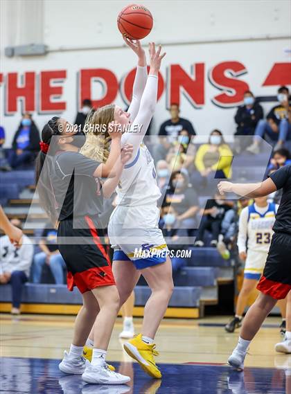 Thumbnail 1 in St. Michael vs. Fort Thomas (AIA 1A Semifinal) photogallery.