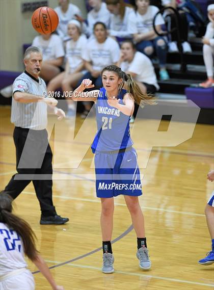 Thumbnail 2 in New Braunfels vs Del Rio (Boerne ISD Tournament) photogallery.