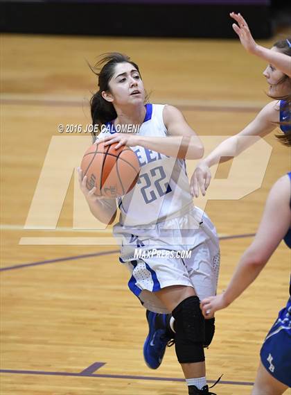 Thumbnail 1 in New Braunfels vs Del Rio (Boerne ISD Tournament) photogallery.