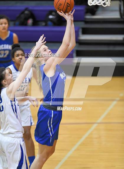 Thumbnail 1 in New Braunfels vs Del Rio (Boerne ISD Tournament) photogallery.