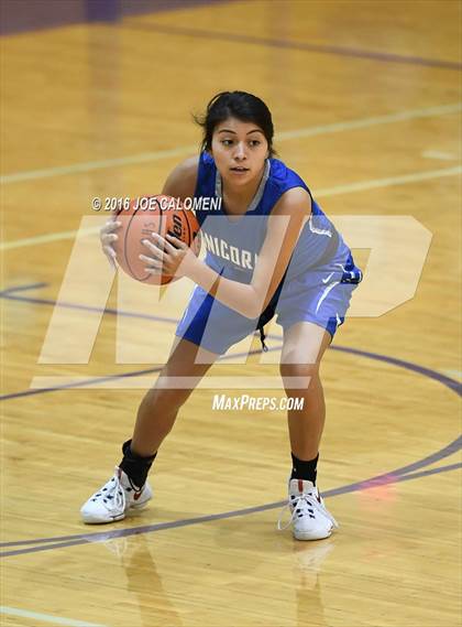 Thumbnail 2 in New Braunfels vs Del Rio (Boerne ISD Tournament) photogallery.
