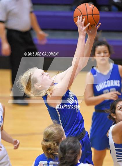 Thumbnail 1 in New Braunfels vs Del Rio (Boerne ISD Tournament) photogallery.
