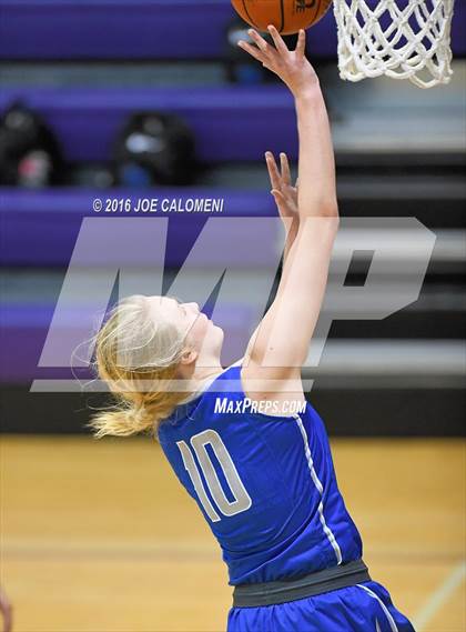 Thumbnail 1 in New Braunfels vs Del Rio (Boerne ISD Tournament) photogallery.