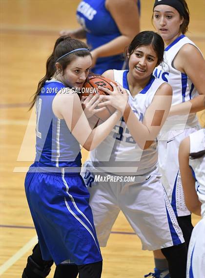 Thumbnail 3 in New Braunfels vs Del Rio (Boerne ISD Tournament) photogallery.