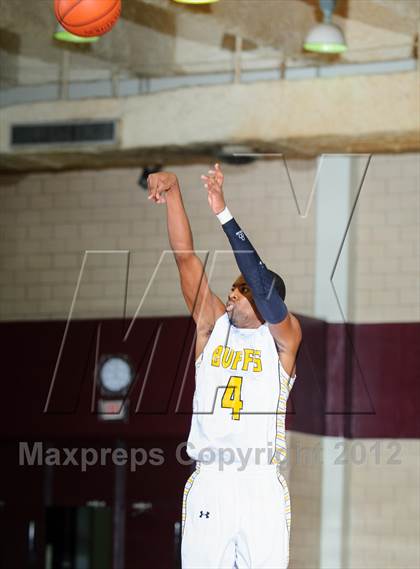 Thumbnail 3 in College Park vs. Fort Bend Marshall (McDonald's Texas Invitational) photogallery.