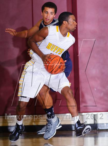 Thumbnail 1 in College Park vs. Fort Bend Marshall (McDonald's Texas Invitational) photogallery.