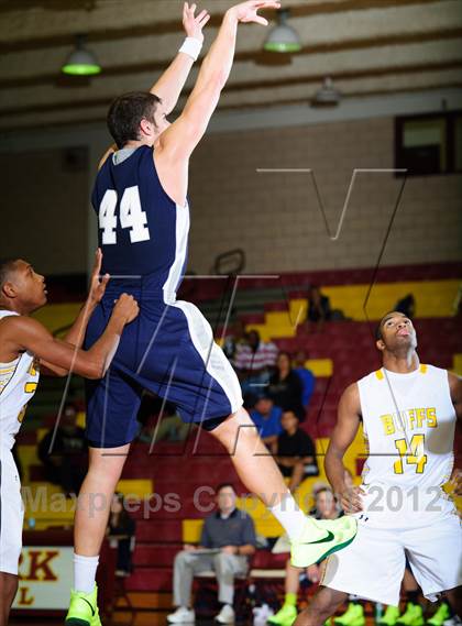 Thumbnail 2 in College Park vs. Fort Bend Marshall (McDonald's Texas Invitational) photogallery.
