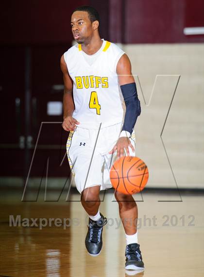 Thumbnail 2 in College Park vs. Fort Bend Marshall (McDonald's Texas Invitational) photogallery.