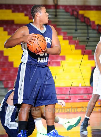 Thumbnail 3 in College Park vs. Fort Bend Marshall (McDonald's Texas Invitational) photogallery.