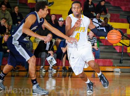 Thumbnail 3 in College Park vs. Fort Bend Marshall (McDonald's Texas Invitational) photogallery.