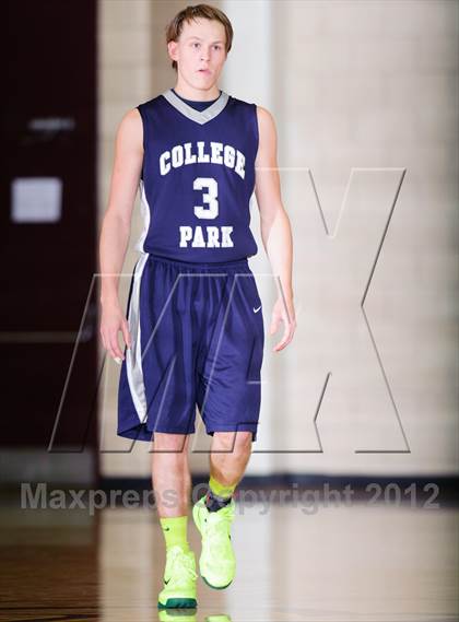 Thumbnail 1 in College Park vs. Fort Bend Marshall (McDonald's Texas Invitational) photogallery.