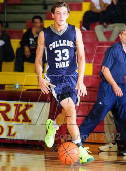 Thumbnail 3 in College Park vs. Fort Bend Marshall (McDonald's Texas Invitational) photogallery.