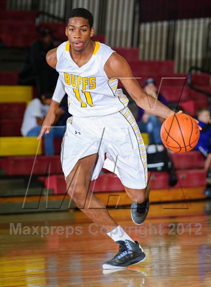 Thumbnail 2 in College Park vs. Fort Bend Marshall (McDonald's Texas Invitational) photogallery.