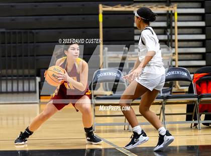 Thumbnail 2 in Oakton @ Dominion photogallery.