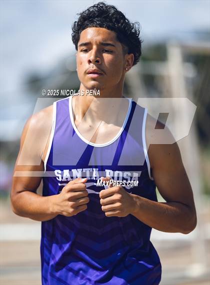 Thumbnail 2 in St. Pius Super Cinco Meet photogallery.