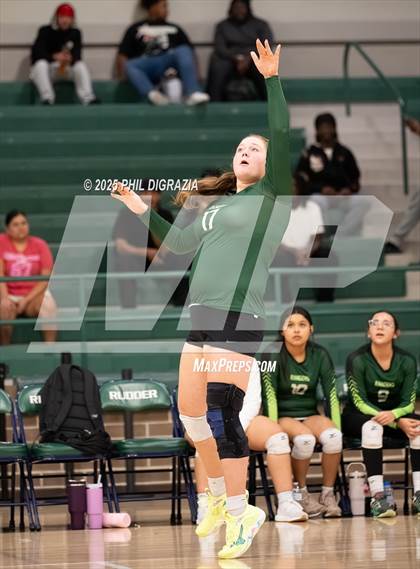 Thumbnail 3 in JV: Brenham @ Rudder photogallery.