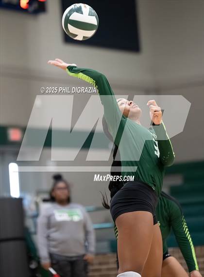 Thumbnail 1 in JV: Brenham @ Rudder photogallery.