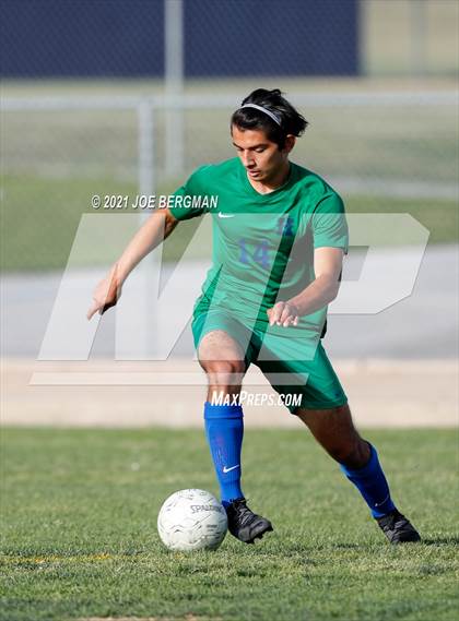 Thumbnail 2 in Highland vs. Mira Monte (CIF CS D3 Quarterfinal) photogallery.