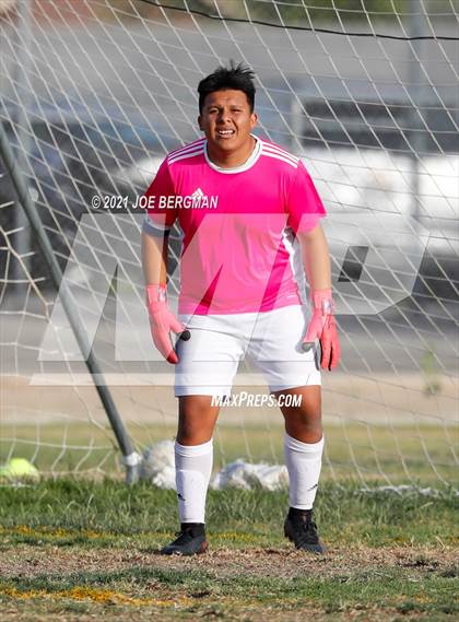 Thumbnail 2 in Highland vs. Mira Monte (CIF CS D3 Quarterfinal) photogallery.