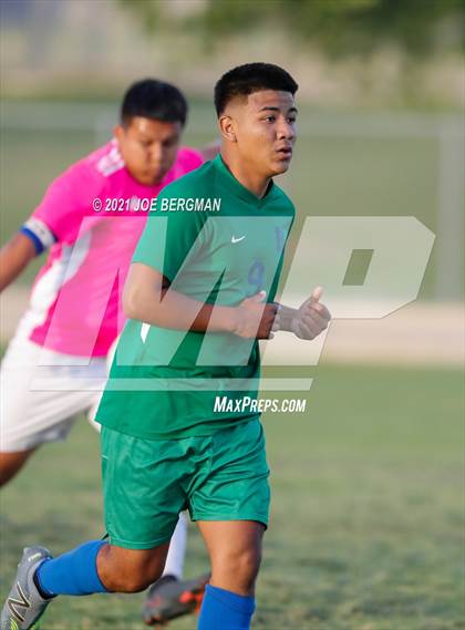 Thumbnail 2 in Highland vs. Mira Monte (CIF CS D3 Quarterfinal) photogallery.