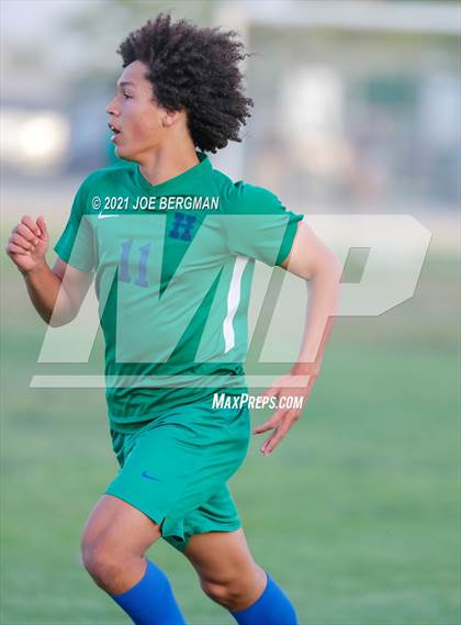 Thumbnail 3 in Highland vs. Mira Monte (CIF CS D3 Quarterfinal) photogallery.