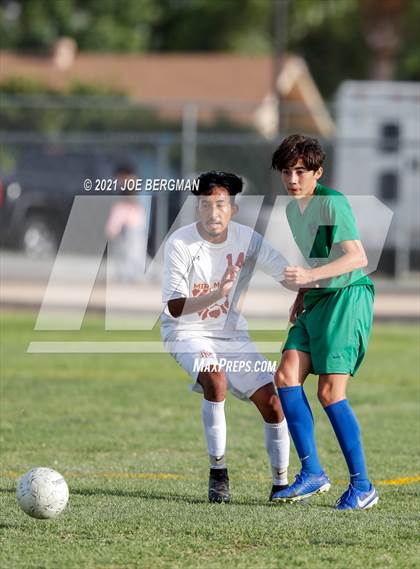 Thumbnail 2 in Highland vs. Mira Monte (CIF CS D3 Quarterfinal) photogallery.