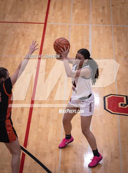 Thumbnail 3 in Crater @ South Albany photogallery.