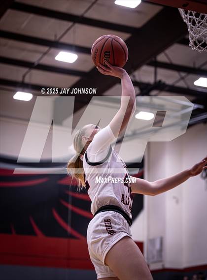 Thumbnail 3 in Crater @ South Albany photogallery.