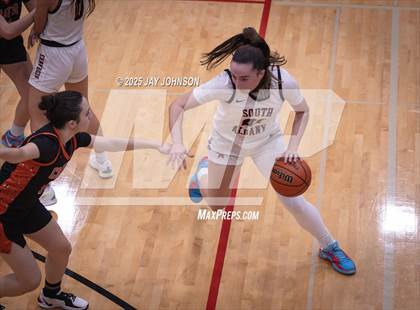 Thumbnail 1 in Crater @ South Albany photogallery.