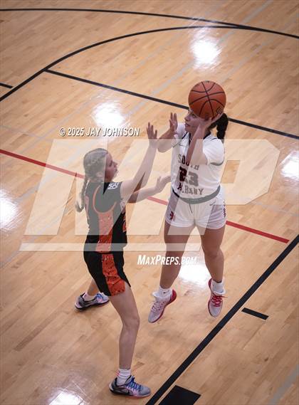 Thumbnail 3 in Crater @ South Albany photogallery.