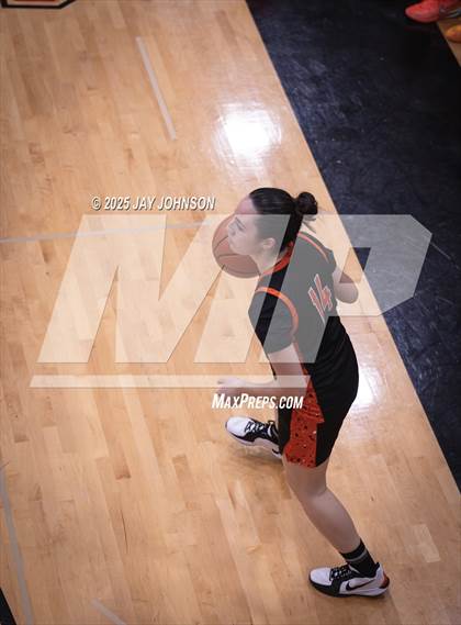 Thumbnail 3 in Crater @ South Albany photogallery.