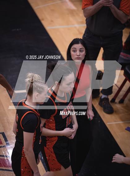 Thumbnail 3 in Crater @ South Albany photogallery.