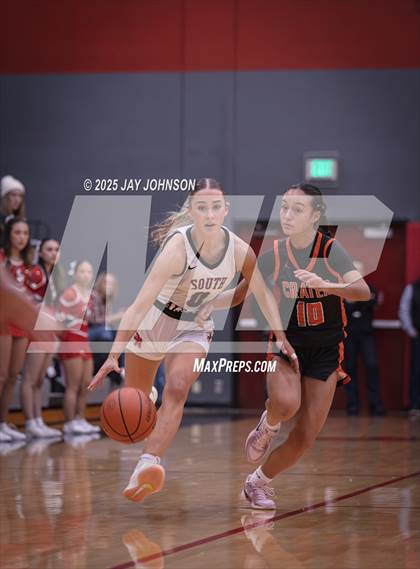 Thumbnail 3 in Crater @ South Albany photogallery.