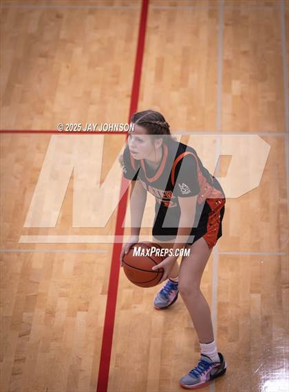 Thumbnail 3 in Crater @ South Albany photogallery.