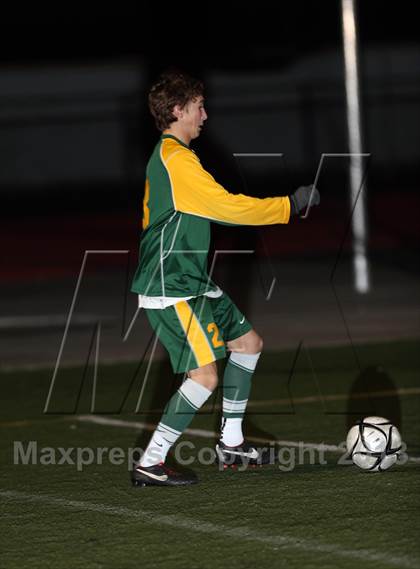 Thumbnail 2 in De La Salle vs. San Ramon Valley (CIF NCS D1 Final) photogallery.