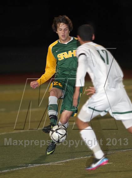 Thumbnail 3 in De La Salle vs. San Ramon Valley (CIF NCS D1 Final) photogallery.