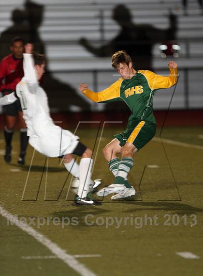 Thumbnail 2 in De La Salle vs. San Ramon Valley (CIF NCS D1 Final) photogallery.