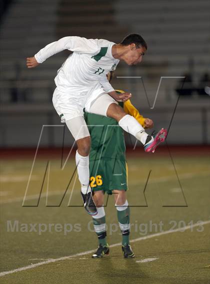 Thumbnail 2 in De La Salle vs. San Ramon Valley (CIF NCS D1 Final) photogallery.