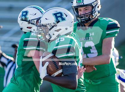 Thumbnail 3 in Walton @ Roswell photogallery.