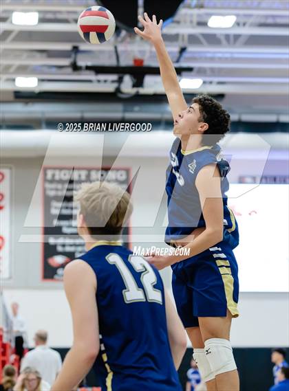 Thumbnail 1 in Cherokee Trail vs. Legacy photogallery.