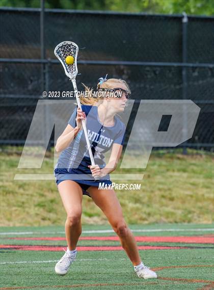 Thumbnail 3 in Wilton vs. New Canaan photogallery.