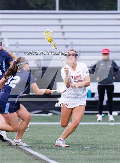 Thumbnail 2 in Wilton vs. New Canaan photogallery.