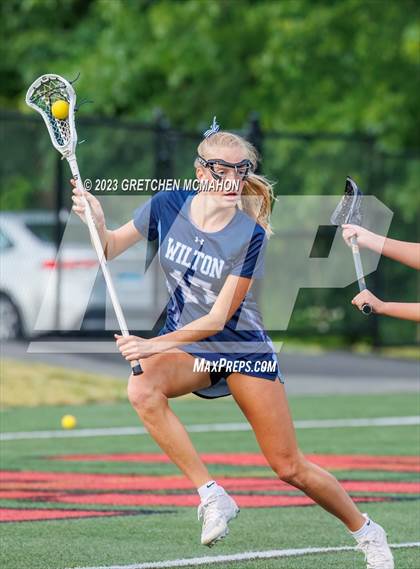 Thumbnail 2 in Wilton vs. New Canaan photogallery.