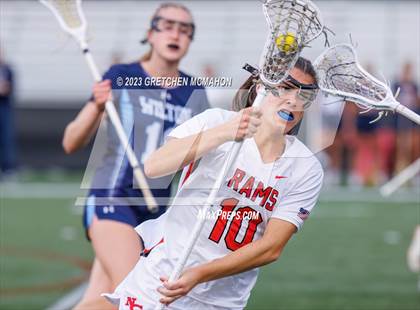 Thumbnail 2 in Wilton vs. New Canaan photogallery.