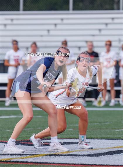Thumbnail 3 in Wilton vs. New Canaan photogallery.