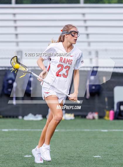 Thumbnail 2 in Wilton vs. New Canaan photogallery.