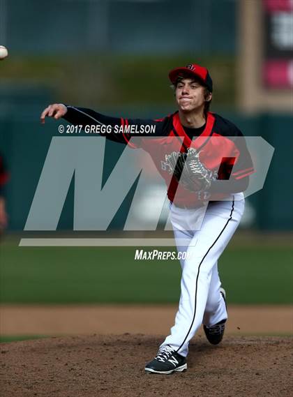 Thumbnail 3 in Bella Vista vs. Rio Americano photogallery.